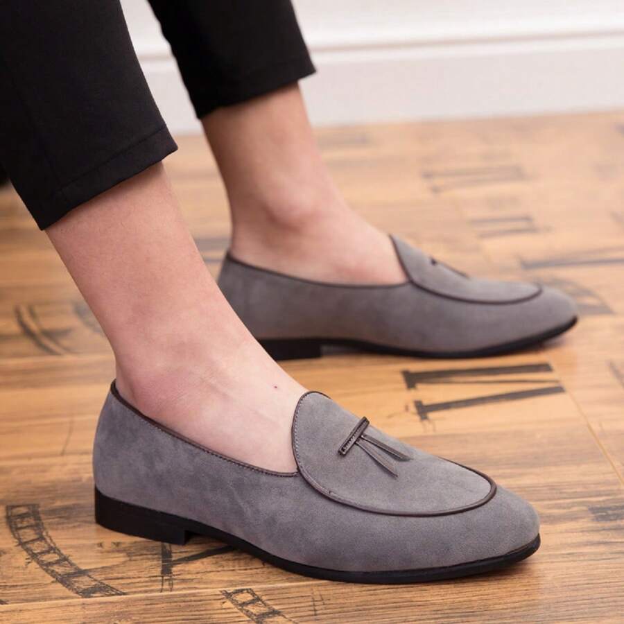 Men's Suede Loafers Slip-On Shoes, Solid Color Casual Comfortable Driving Moccasins Lightweight Loafers