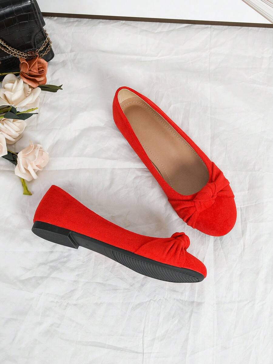 Casual Twist Velvet Shallow Flat Round Toe Ballet Flats