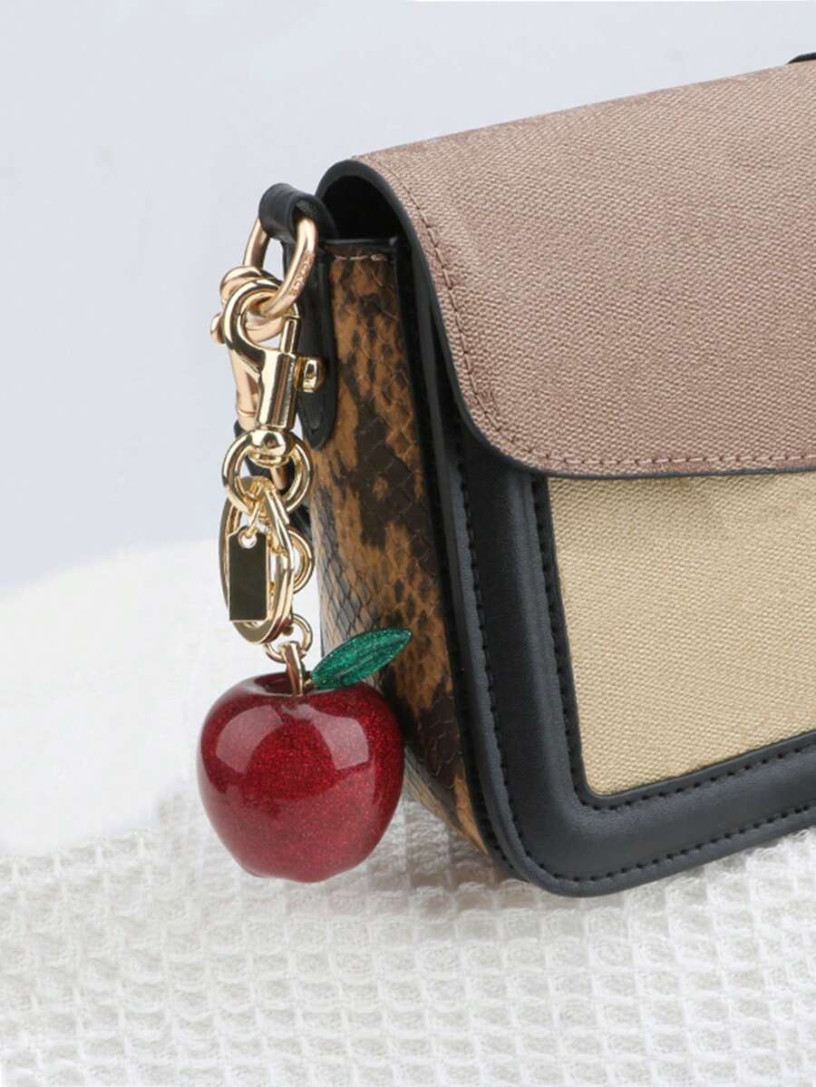 1 Piece Of Oversized Apple Keychain Pendant - Bag Charm Pendant - A Good Choice As A Halloween And Christmas Holiday Gift - Oversized Cherry Pendant - Fashionable Apple Pendant Accessories Ladies Bag Car Accessories School
