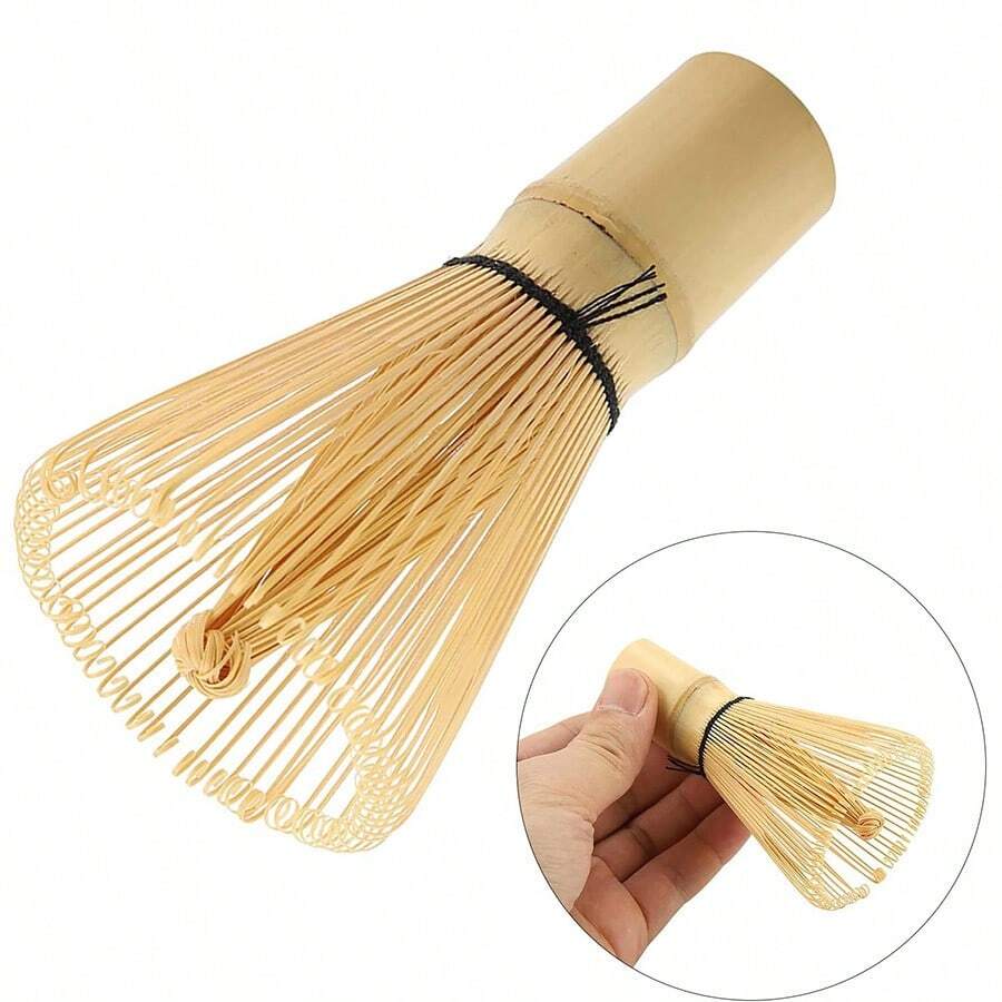 Fouet à matcha en bambou doré fait à la main, mélangeur à matcha japonais traditionnel - service à thé fabriqué à partir de bambou biologique durable et résistant