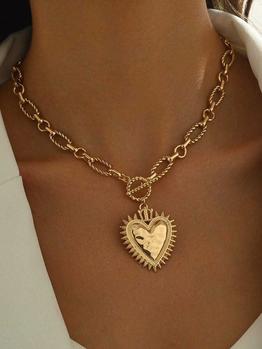 1pc Minimalism Simple Chunky Heart Decor Hammering Pattern Creative Chunky Charm Necklace Gold Chain Handmade Twisted Pattern Chain Fashionable Women Choker Pendant Necklace Classic Jewelry Luxury Girl Accessories Party Gift For Friend Free To Match Valentines,Mom,Mother,Mother's Day,Gift