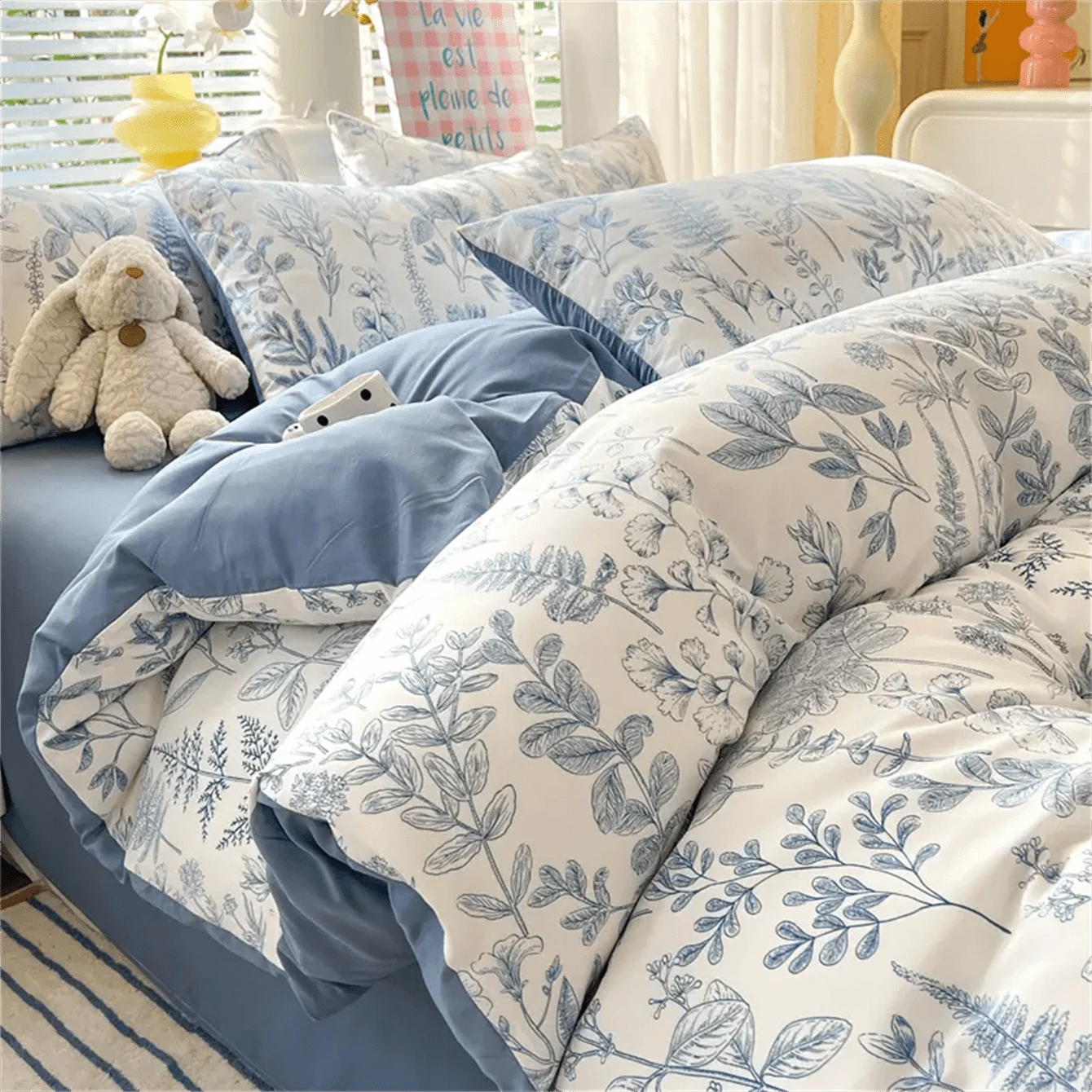 4 Stücke Polyester Bettbezug Set, weiches atmungsaktives Federn Muster Bettwäsche Set, geeignet für Schlafzimmer, Gästezimmer (1*Bettlaken + 1*Bettbezug + 2*Kissenbezug, ohne Füllung)