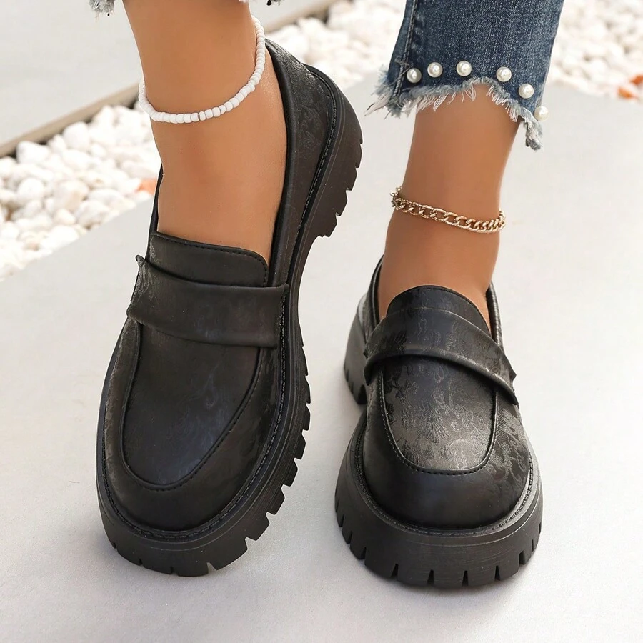 Chaussures Oxford noir pour femmes grandes tailles, chaussures d'uniforme de style britannique à semelle épaisse, mocassins à talons hauts d'académie britannique