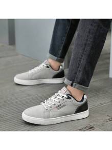 Gris pâle