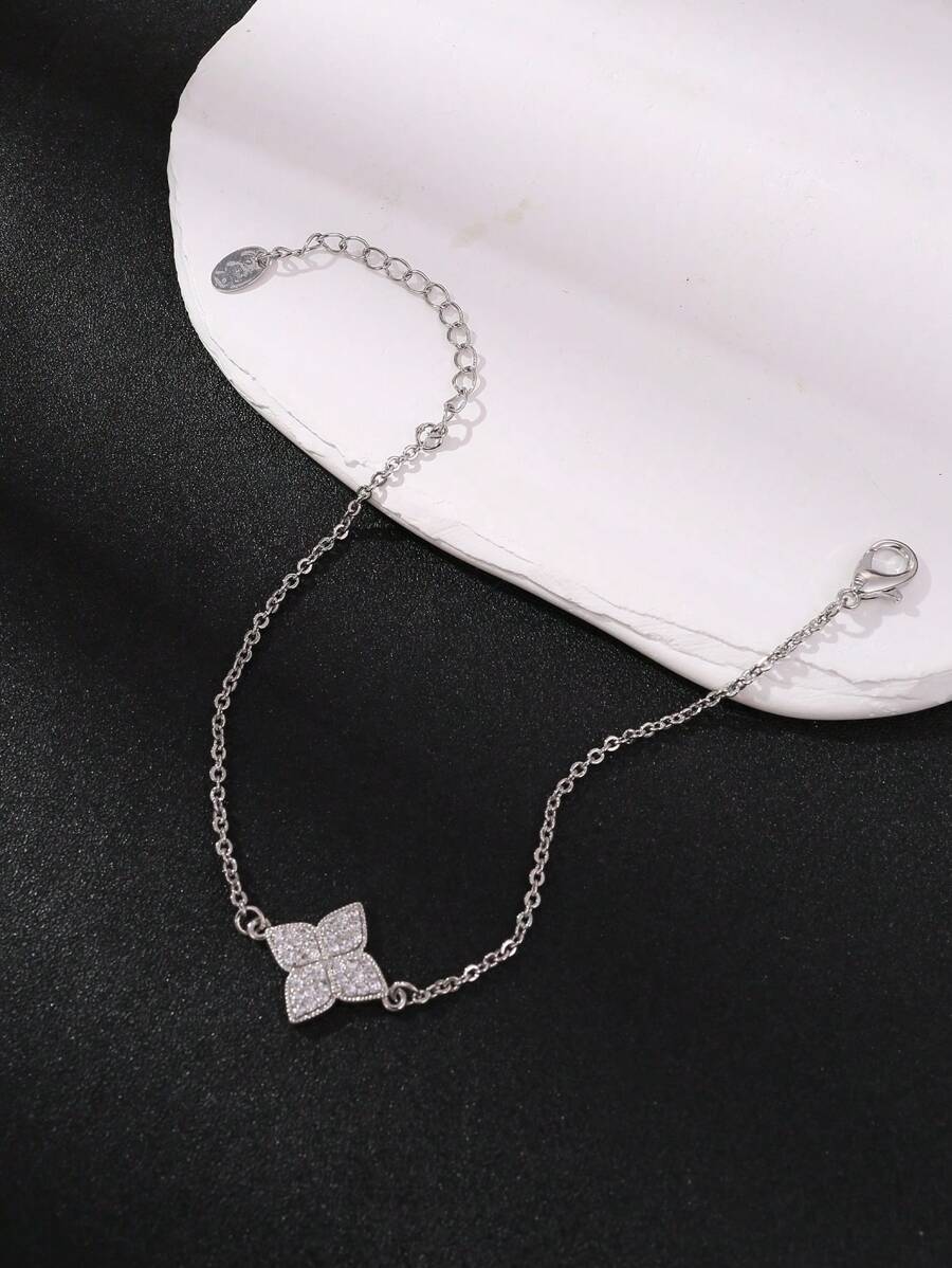 1pc Fashionable Women's Four-Leaf Flower Full Diamonds Bracelet
