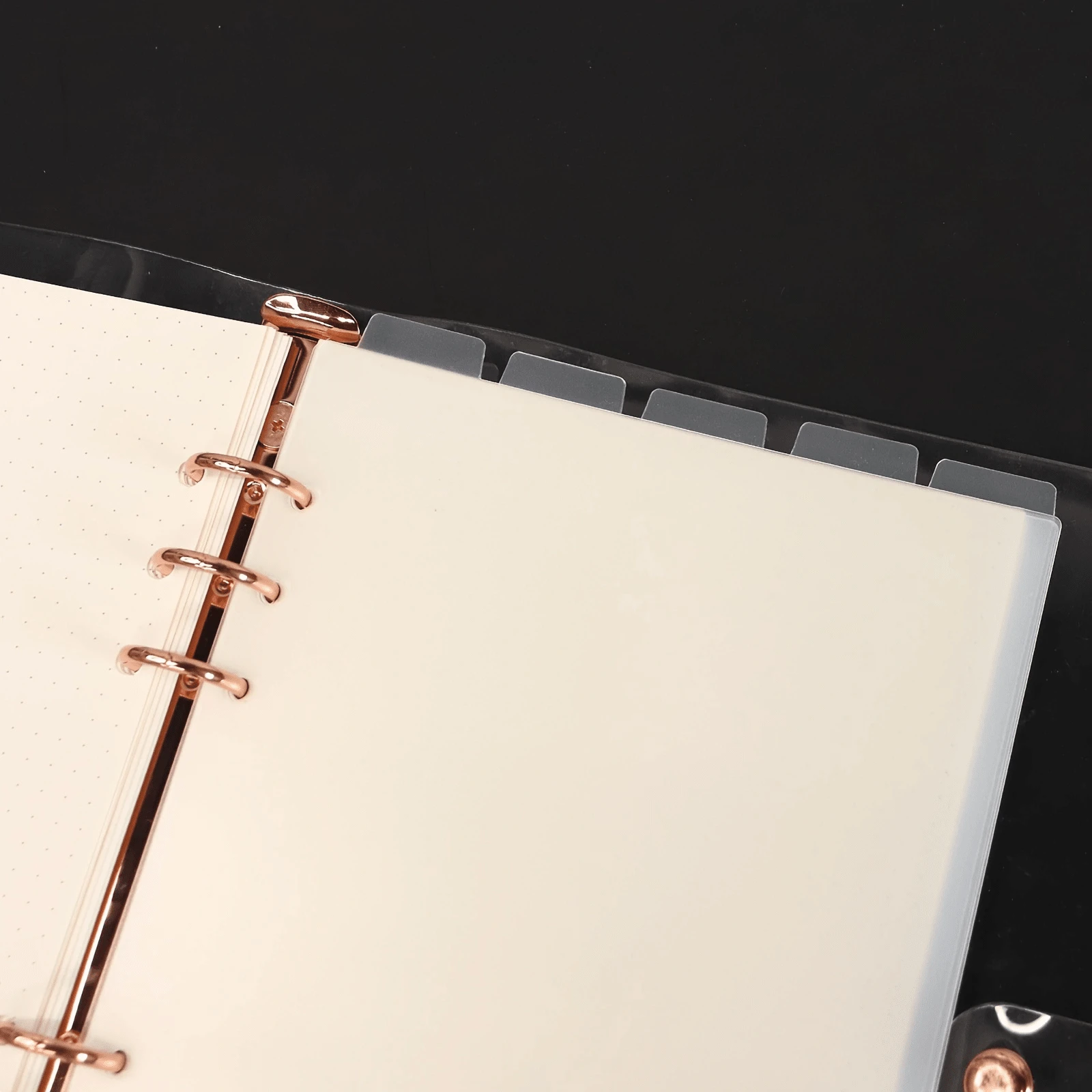 1pc 5 Sheets A5 Divider Pages (Transparent, Black, White) With Labels, For 6-Ring A5 Plastic Binder, Translucent A5 Planner Divider Sheets, Budget Planner, Planner Inserts, PVC Material, Convenient For Organizing, Viewing And Recording Personal Planning Back To School, School Supplies