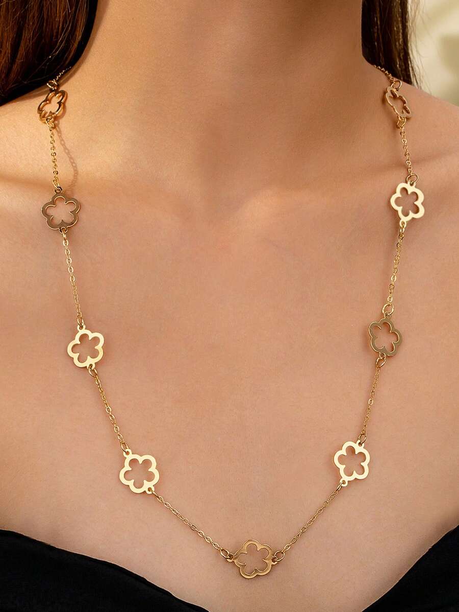 1pc Hollow Flower Pendant Long Necklace, European And American Retro Elegant Necklace For Women Valentines