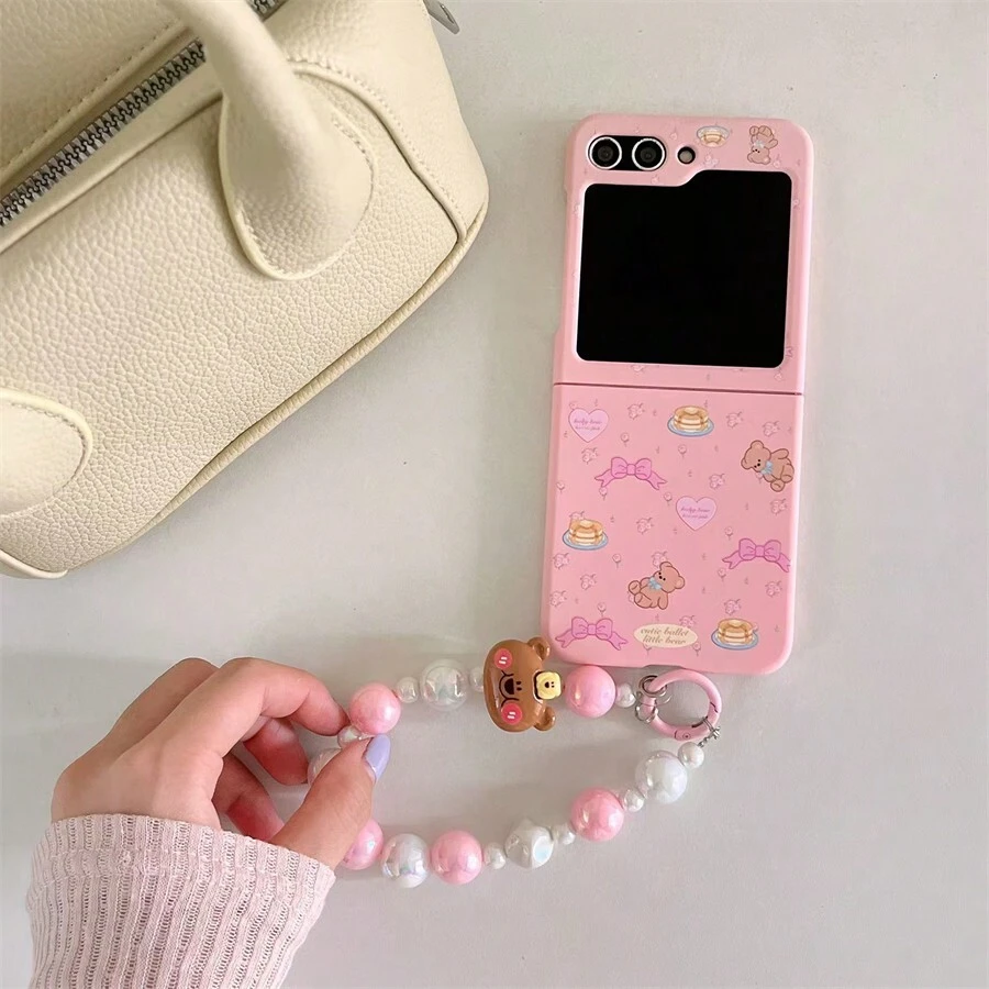 New Cartoon Bear Folding Mobile Phone Case With Chain Compatible With Samsung Galaxy Z Flip3 5G/Galaxy Z Flip 4 5G/Galaxy Z Flip 5 5G/Galaxy Z Flip 6 5G Cute Protective Cover For Women