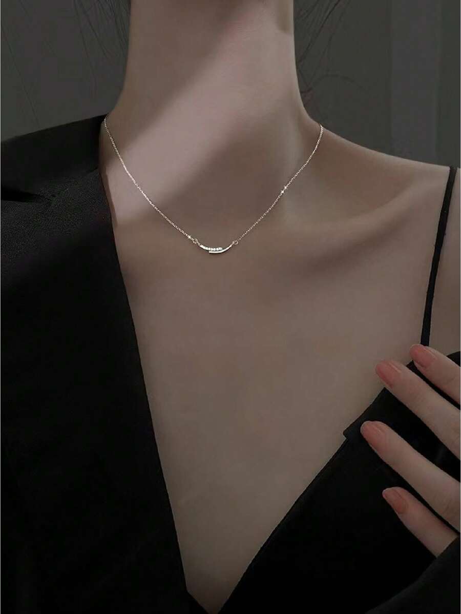 1pc Zirconia Sparkling Face Necklace, A Minimalist, Lightweight, Luxurious, Fashionable, Versatile Jewelry Piece Suitable For Women's Parties, Banquets, Dates, Festivals And Gifts