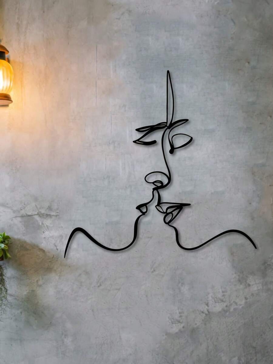 1pc " At Midnight" Romantic Metal Wall Art, Kissing Couple Design, Valentine's Day Gift For Her ,Valentine's Day ,Valentines Decorations ,Valentines Gifts,Home Decor ,Room Decor,Wall Decor Birthday Graduation
