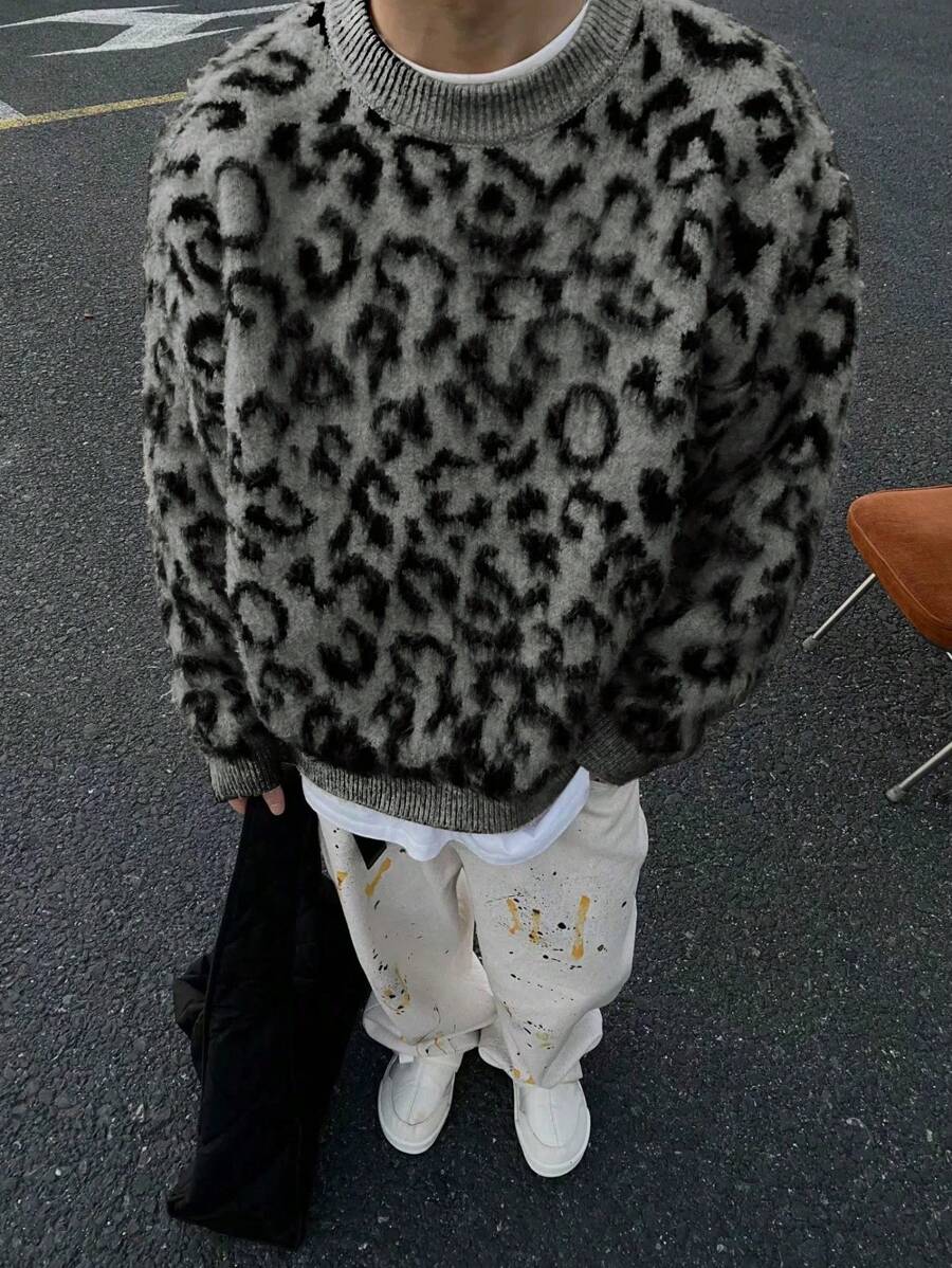 Men's Vintage Leopard Contrast Color Fuzzy High Street High-End Casual Knit Sweater, Round Neck, Autumn/Winter