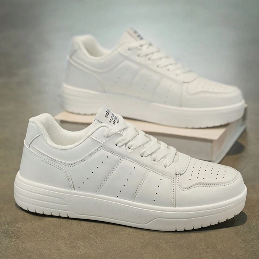 Plus Size Men's Lace-Up PU Leather Lightweight Casual Sports Sneakers