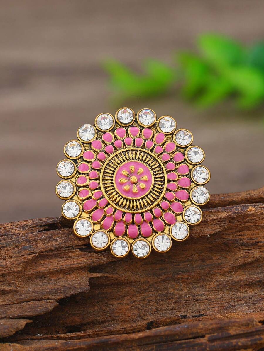 1 Stück Boho-Stil Blumen Ring aus lasergeschnittenem Metall mit Kristallen, geeignet für den täglichen Gebrauch von Frauen, Valentinstag