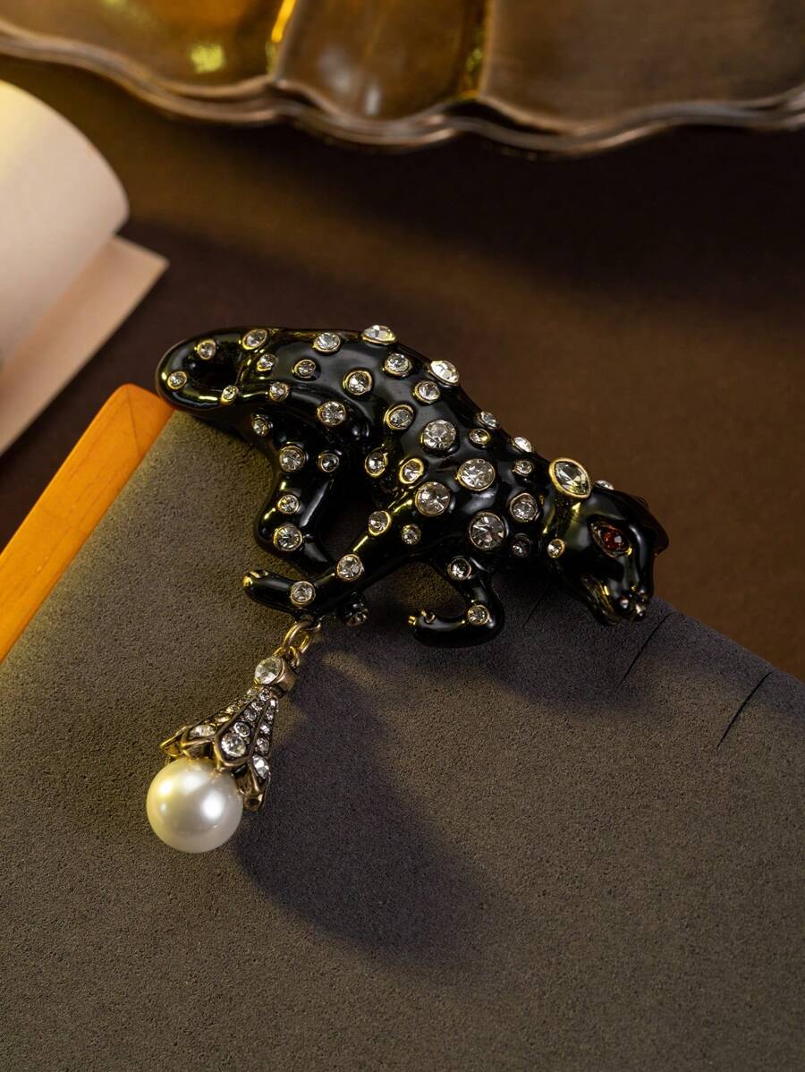 1pc Vintage Style Black Enamel Cheetah Running Brooch, Suitable For Women's Holiday Wear, Best Friend Gifts, Thanksgiving Earrings, Chunky Jewelry
