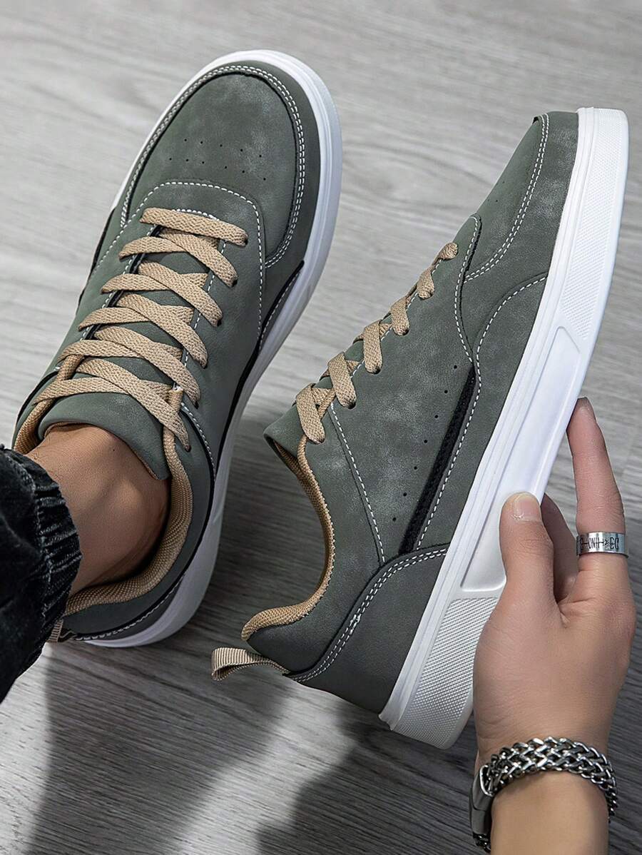 2025 New Men's Sports Shoes Men's Fashion Handsome Casual Shoes Lace Up Men's Shoes Skateboarding Shoes Men's Board Shoes Personalized Street Men's Shoes