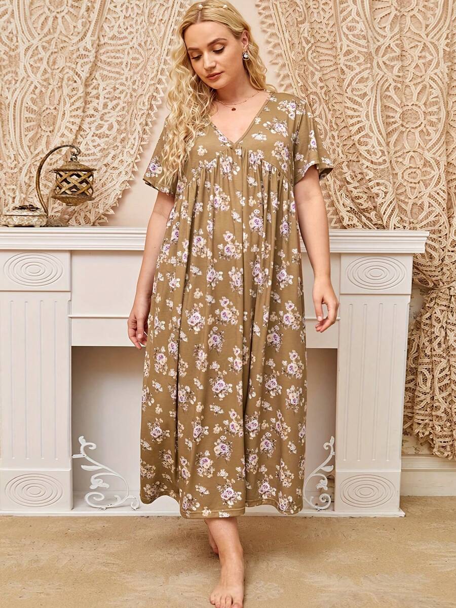 Camisola de Dormir Plus Size Feminina com Decote em V, Manga Curta, Floral Miúdo, Renda Europeia e Americana, Verão