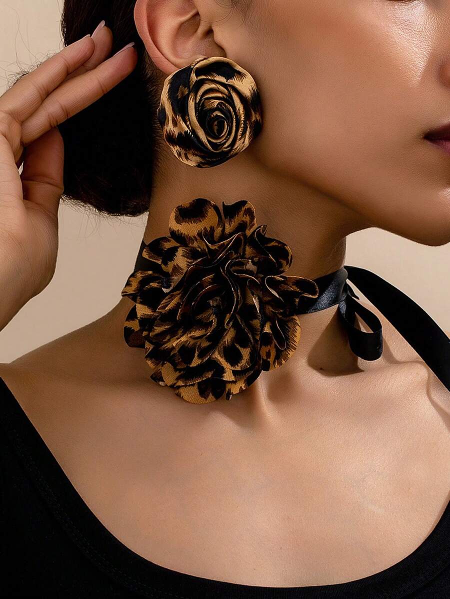 Set de 3 piezas de elegantes y encantadores pendientes, collar y joyería con estampado de leopardo y flores de rosa, adecuado para fiestas, banquetes, citas, regalo del Día de San Valentín para mujeres