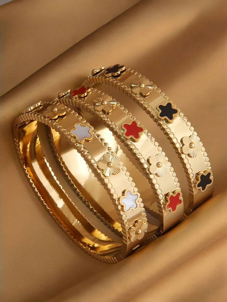 1pc Fashionable Floral Stainless Steel Golden Plated Bracelet, Water-Resistant Ladies Bangle