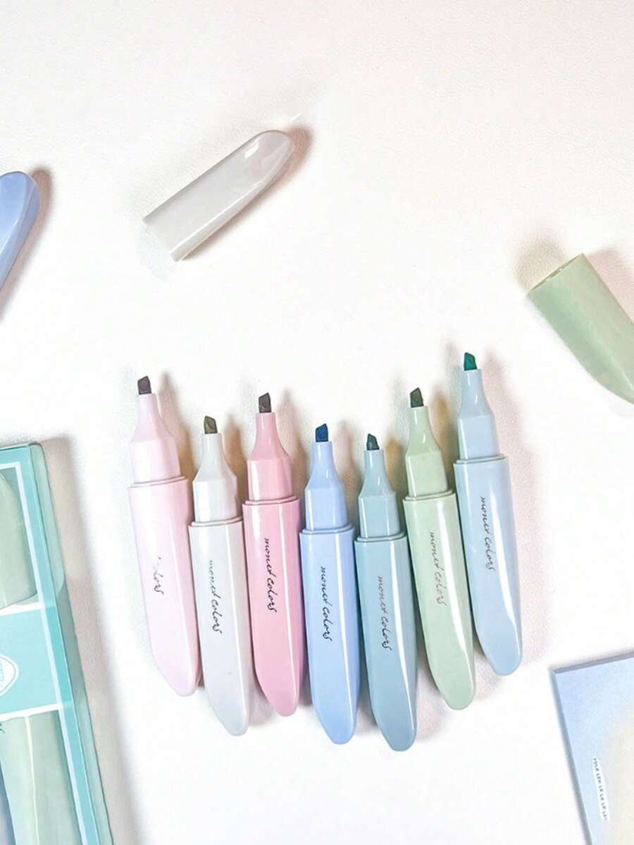 Random Macaron Fluorescent Highlighter Soft-Tip Marker Pen, Cute Kawaii For Journals, Planners, Notes, Stationery