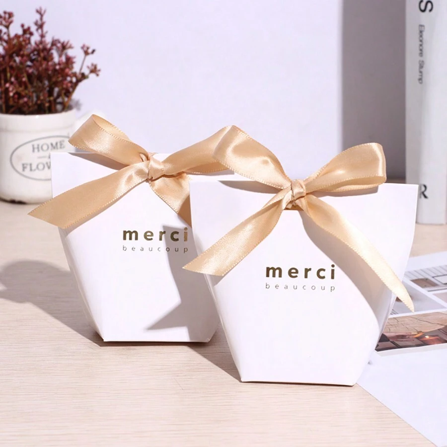 Franse minimalistische snoepdoos met "Merci" dankbaarheidsgeschenkverpakking, bruiloft gunstdoos, bruiloft decoratie, huisdecoratie, kamerdecoratie feestgunsten bruid