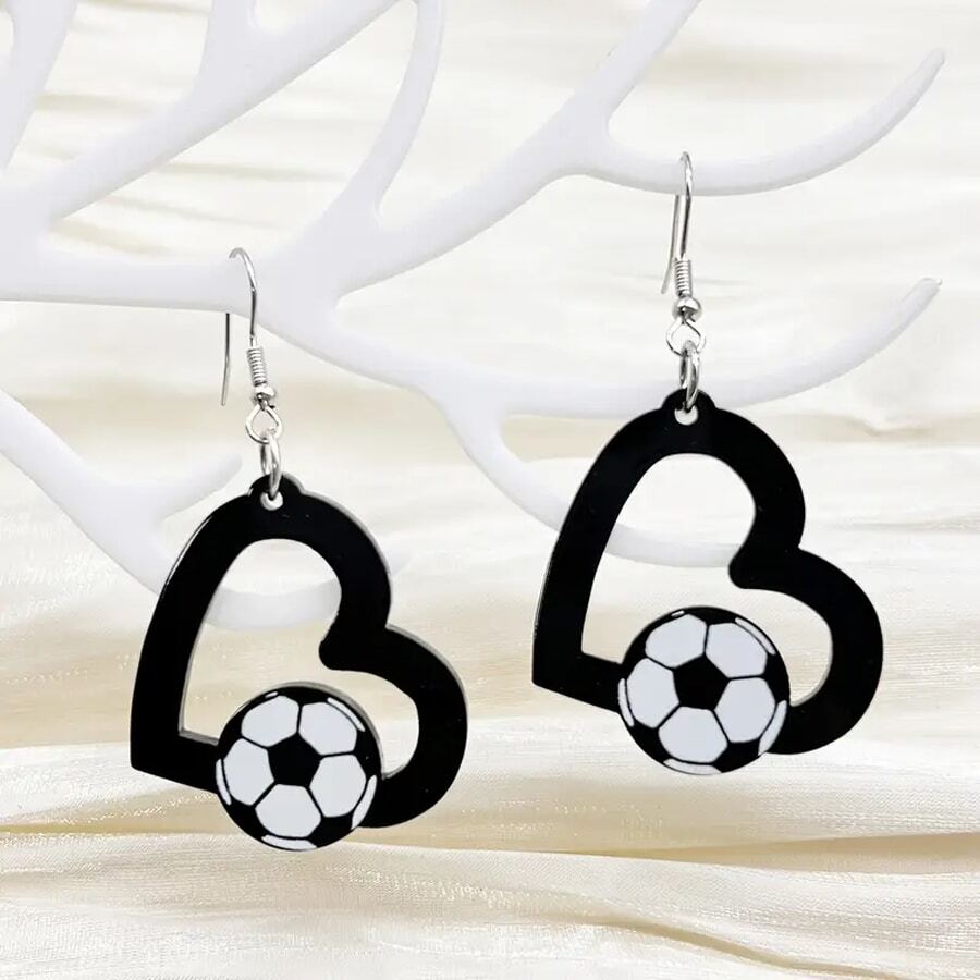 1 paire de boucles d'oreilles en forme de cœur de football en acrylique, boucles d'oreilles de supporter de match de football pour les femmes, la Saint-Valentin, maman, mère, fête des mères, cadeau
