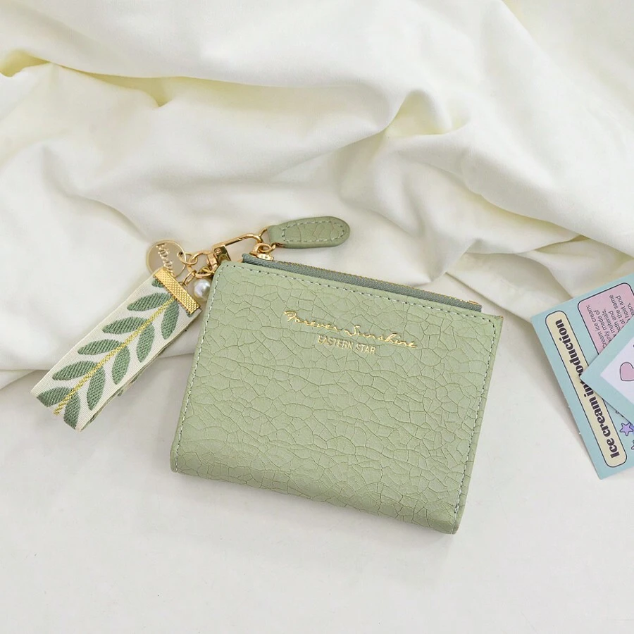 1 pièce Portefeuille vert avocat, style coréen vintage pliant. Porte-monnaie artistique à fermeture pression dans le style Mori pour femmes. Petit portefeuille