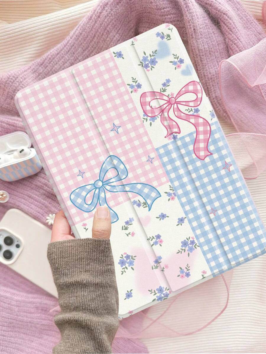 Funda tipo collage con lazo y tartán compatible con iPad de 10,2 pulgadas de 2021/2020 iPad de 9ª/8ª generación, compatible con Samsung Galaxy Tab A8 de 10,5 pulgadas de 2022, Funda con soporte para lápiz, admite función de sueño/despertar automático
