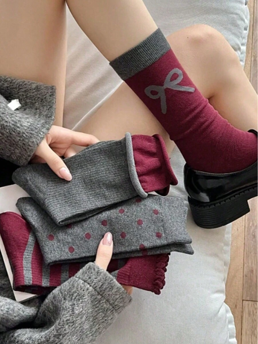 3 / 5 Stücke Ancora rote Socken mit Schleife aus Plüsch für Frauen, knotenlose Söckchen im College-Stil mit großer Schlaufe, mittellange Socken in Grau für den Valentinstag