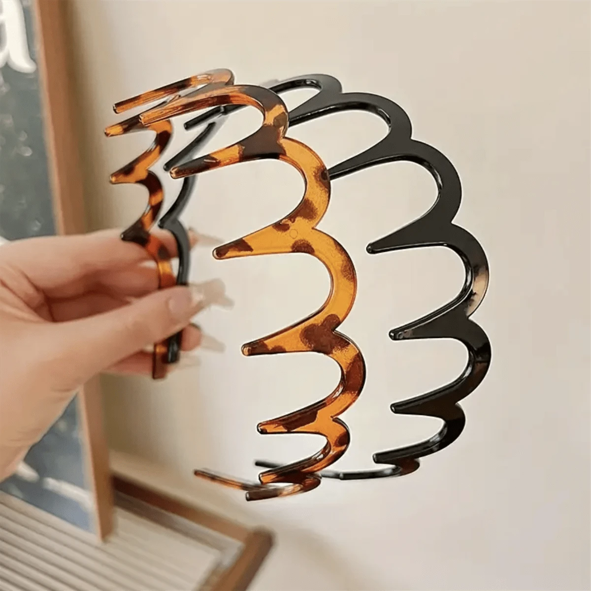 Set Of 1Minimalist Plastic Wave Hairbands For Women - Non-Slip Dress Up Headbands, Easy Hair Styling For Face Washing And High Crown Looksbathroom Decor Fall Decor