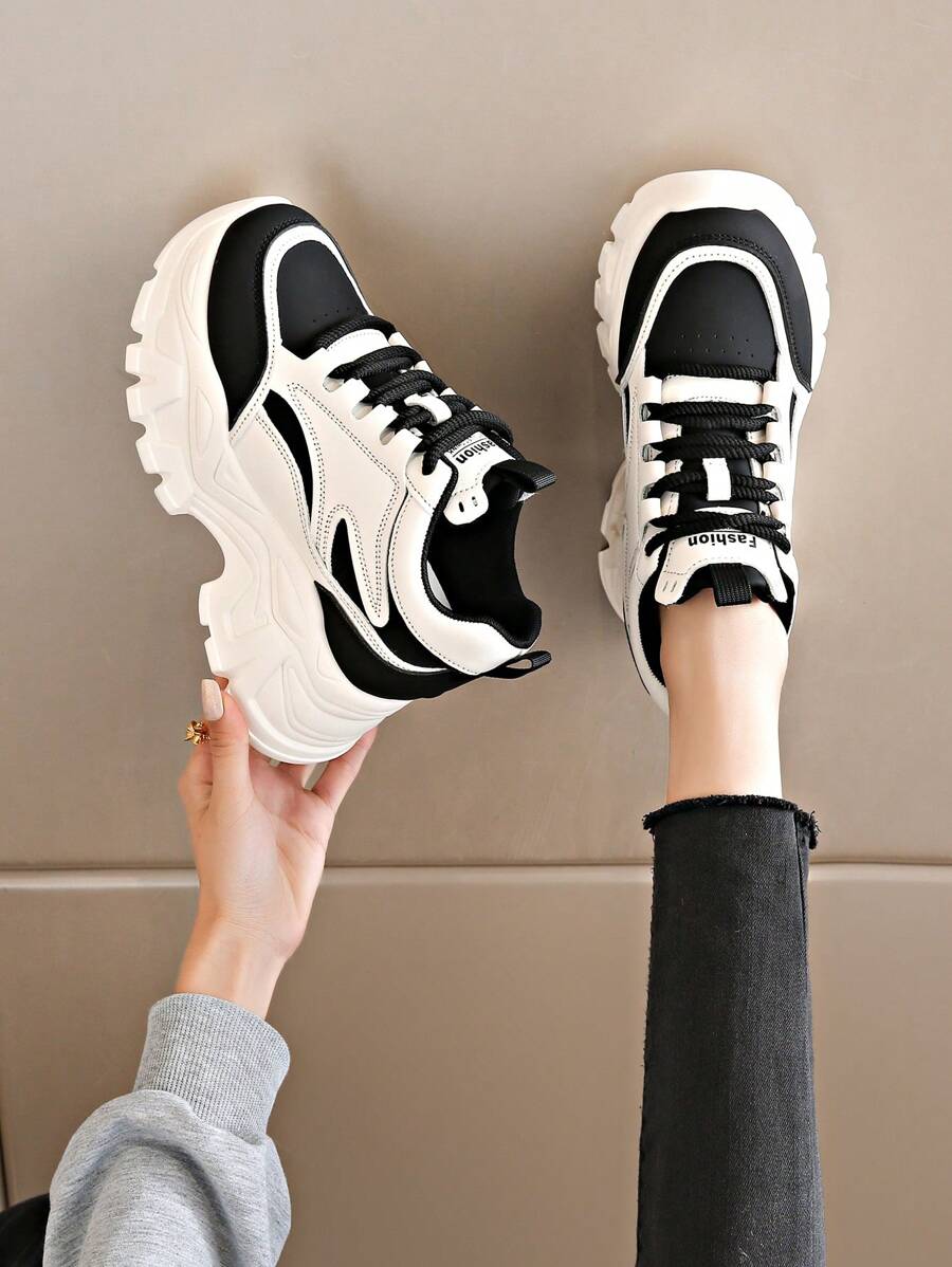 2025 New Black & White Women's Sports Shoes, Leather Upper, Internal Increased Height, Thick Sole Black Increased Height Sports Shoes, Platform Casual Women Shoes