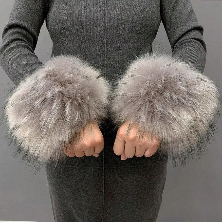 Faux Fox Fur Cuffs Arm Warmer Winter Plush Windproof Women Wrist Cuff Sleeves Gloves Pompom Bracelet Wristband Sleeves Accessory