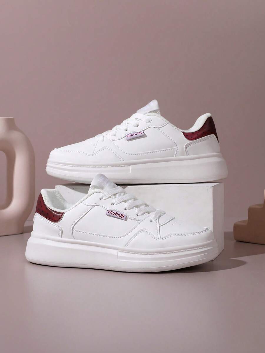 Fashionable Women Minimalist Skateboard Shoes, White Leather Upper Thick Sole Lace-Up Low-Top Casual Sneakers, Comfortable & Personalized For Vacation