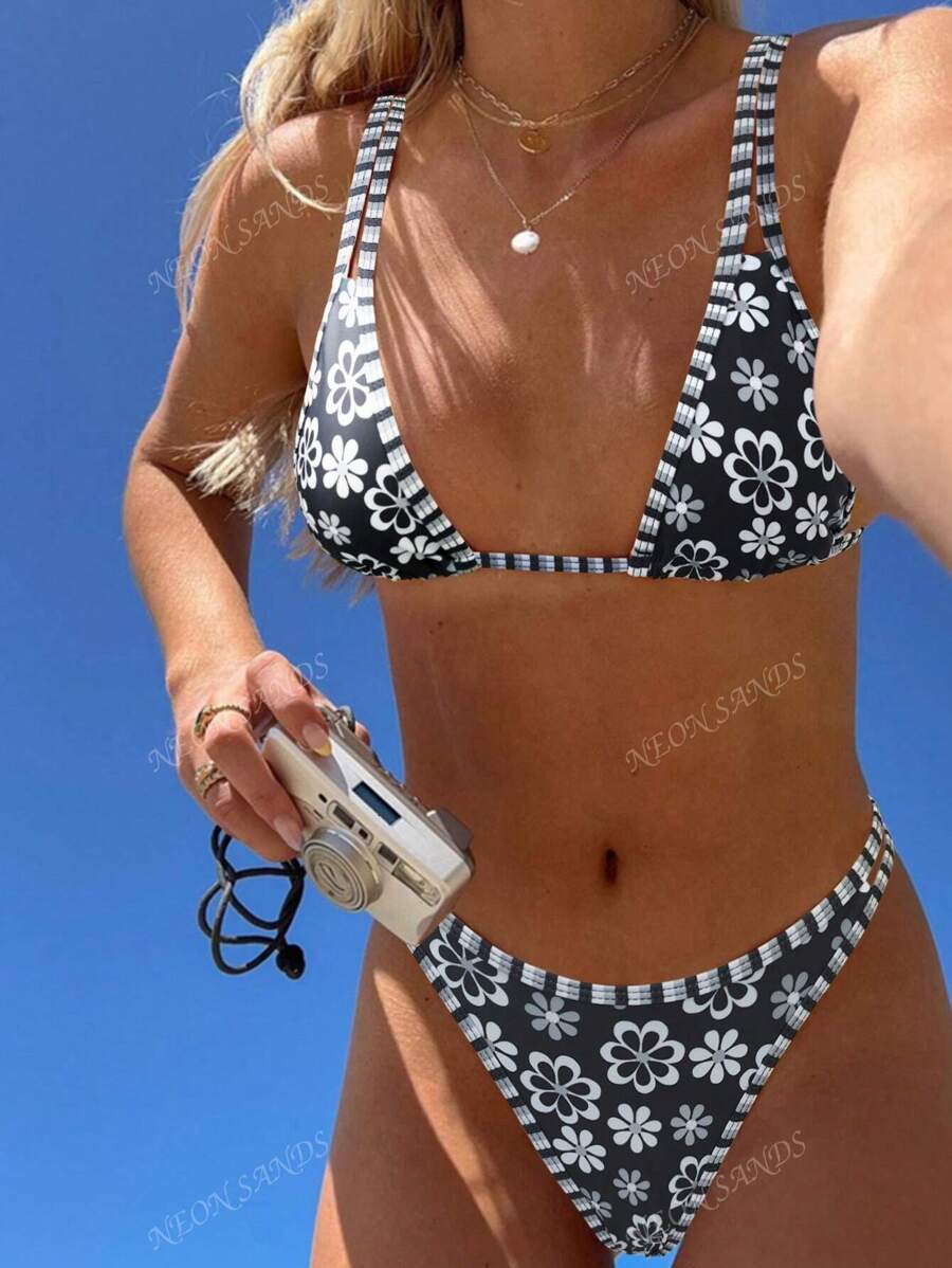 New Ditsy Floral Adjustable Strap Backless Tie-Up Cute Bikini, Women Summer Beach Resort Swimwear Set, Black