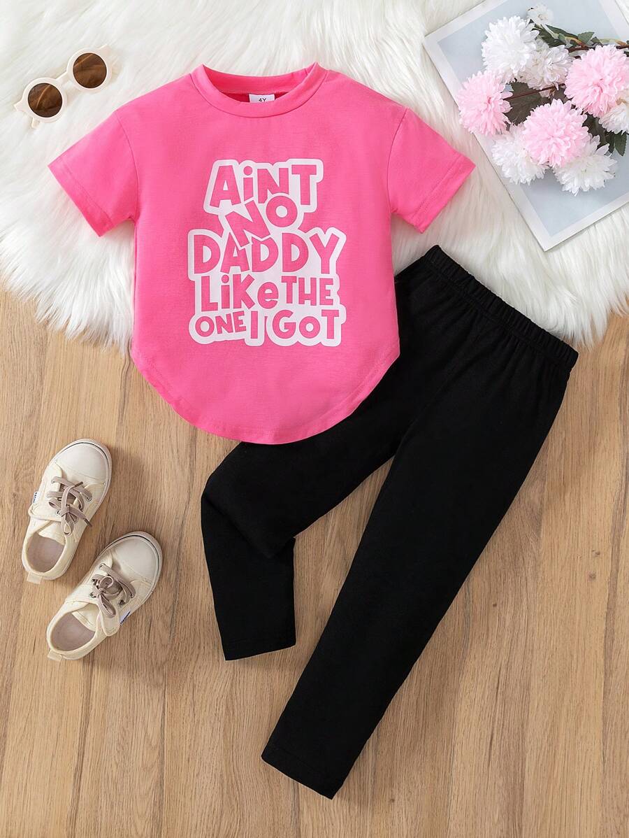 2 Stücke/Set Kleine Mädchen Lässig Strick Buchstaben Muster Kurzarm Rundhals Asymmetrischer Saum Top und Sport Leggings Set, geeignet für täglichen & Outdoor Gebrauch, Frühling/Sommer