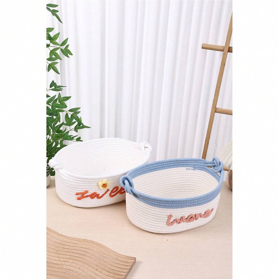 Cesto di immagazzinaggio personalizzato con nome fatto a mano, in tessuto intrecciato, ideale per trucchi, giocattoli, telecomandi, accessori vari e decorazione. Regalo ideale per coppie, festività, soggiorno, cucina, camera da letto. Vasi moderni in rattan, cestini boho in erba di mare con vibrazioni costiere. Telaio in metallo misto naturale per decorazione casa e giardino. Multifunzionale, riutilizzabile, facile da pulire, anti-muffa, traspirante, elegante, carino, alla moda, adorabile, di alta qualità, morbido, personalizzato, unico, regali ideali per lui, regali ideali per lei, fidanzato, fidanzata, papà, mamma, famiglia, amici, figlio, figlia, bambini, cucina, sala da pranzo, camera da letto, ufficio, soggiorno, casa, sala da tè, per anniversari, per lauree, per matrimoni