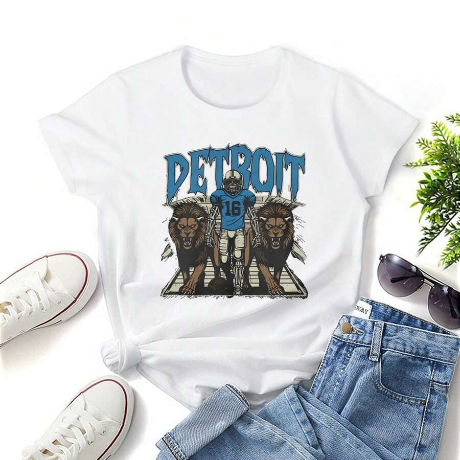 Detroit Football Print Women T-Shirt, Short Sleeve Round Neck Woman Tee,Suitable As A Nice Gift, Fashion And Casual, Comfy And Soft For Outdoor Activities And Daily Life