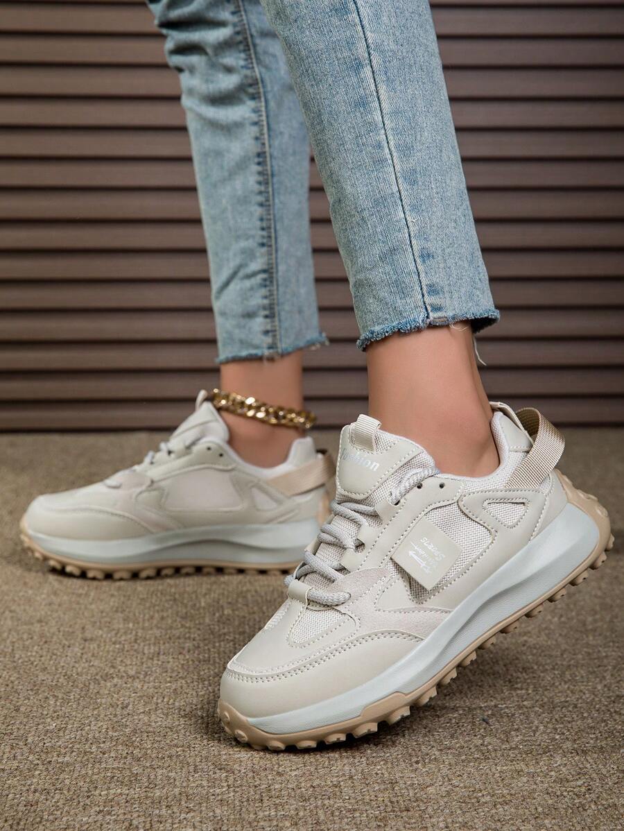 2024 Neues Design Schnürkasualschuhe, flache rutschfeste hochelastische Popcorn Weichbodenschuhe, Pendler & Retrostil, Outdoor Wandern, Superweiches Sohle Wandern Lässig Schuhe