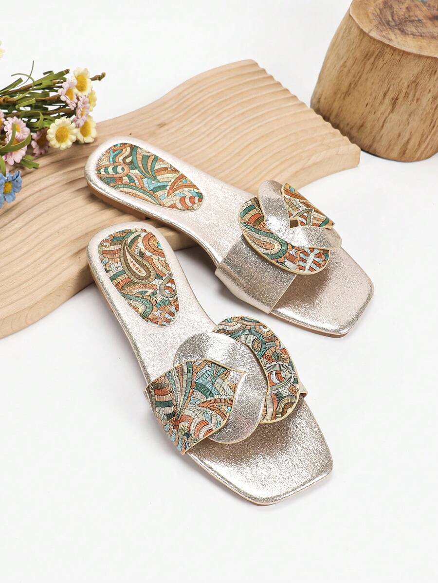 New Retro Fashion Women Sandals 2025 Low Heel Slip On Slides Casual Bohemia Style Beach Slippers Open Toe Large Size 41-44