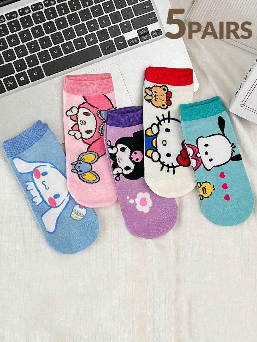 Sanrio Sanrio Kuromi, Hello Kitty, Melody, Cinnamoroll, Pompompurin 5 paar dames-/paarsokken, gepersonaliseerd, leuk, rijk en kleurrijk, creatief anime-tekenfilmontwerp, vakantiecadeaus, comfortabel en ademend, verbetert de sfeer van de familiedag, modieus en modieus, geschikt voor zowel mannen als vrouwen, grappige anime-sokken