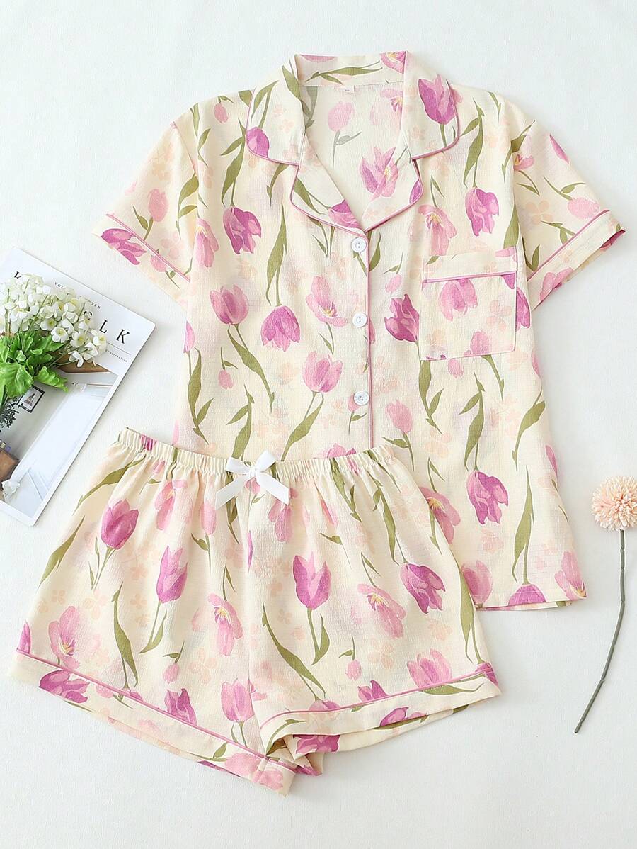 Set de 2 piezas de pijama con top de manga corta con cuello en V y botones con estampado de tulipanes florales y pantalones, ropa cómoda para el hogar apta para usar en verano