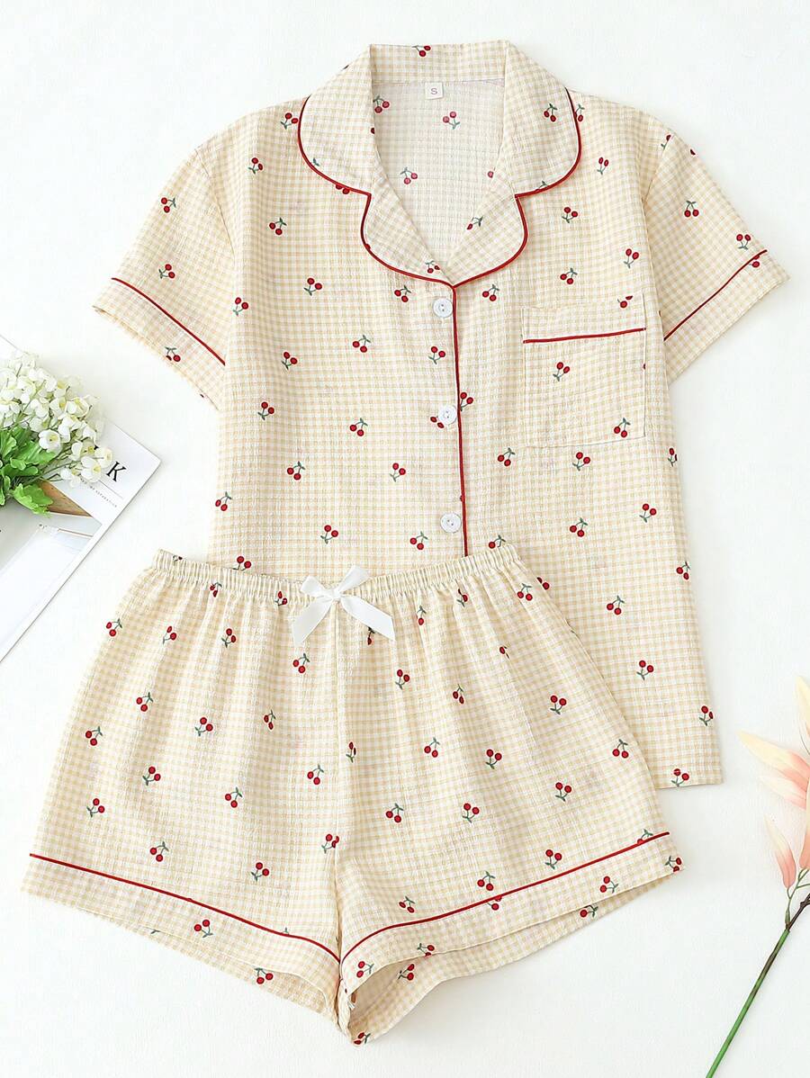 Conjunto de 2 piezas de pijama de mujer con estampado lindo de cerezas, blusa de manga corta con solapa y botón y shorts con lazo, ropa de dormir y de estar en casa casual para verano