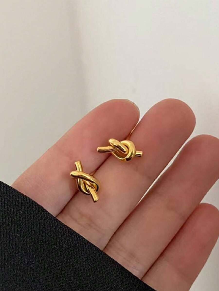 1 par de pendientes de botón elegantes y minimalistas de diseño de nudo, chapados en oro de 18K y acero de titanio, accesorios vintage de alta gama
