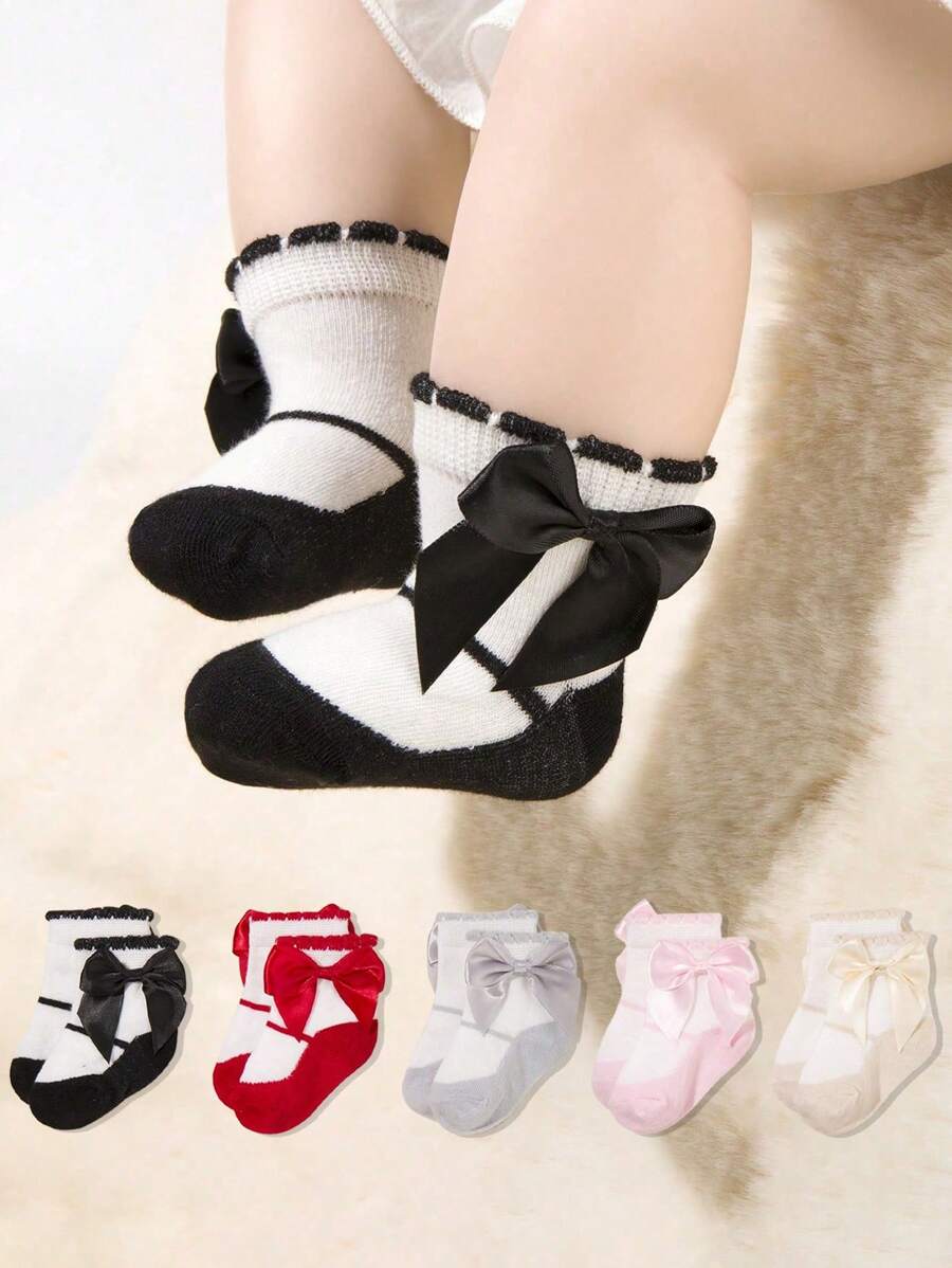 Elegante set de 5 pares de calcetines para bebé con detalles de lazos preciosos