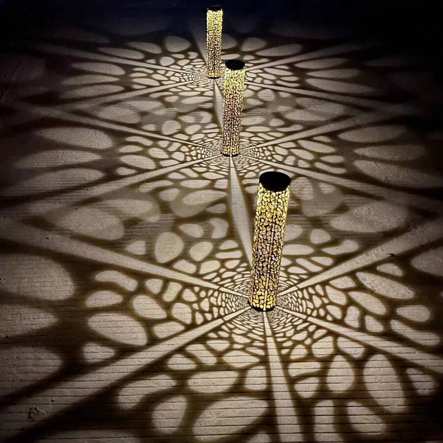 Lámpara de linterna colgante vertical, decoración impermeable, luz de ambiente con luz LED solar para jardín, patio, carga automática / luz cálida encendida