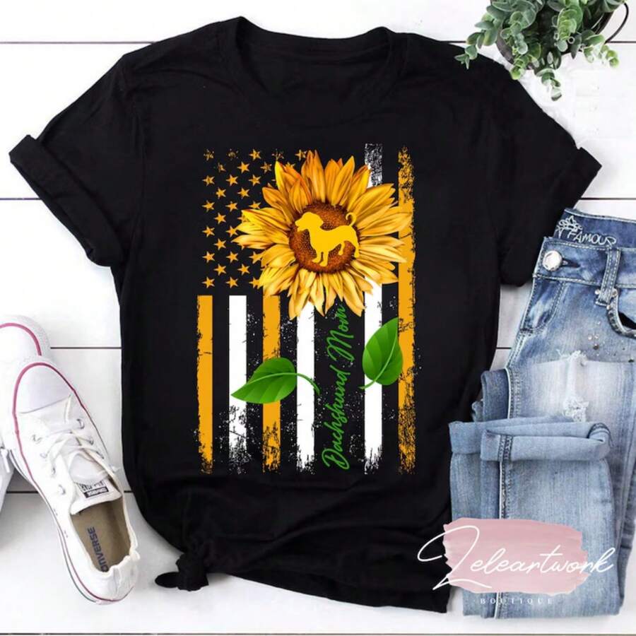 Dachshund Mom Sunflower American Flag T-Shirt, Dachshund Shirt, Sunflower Shirt, Mother's Day Gift , America Flag Shirt