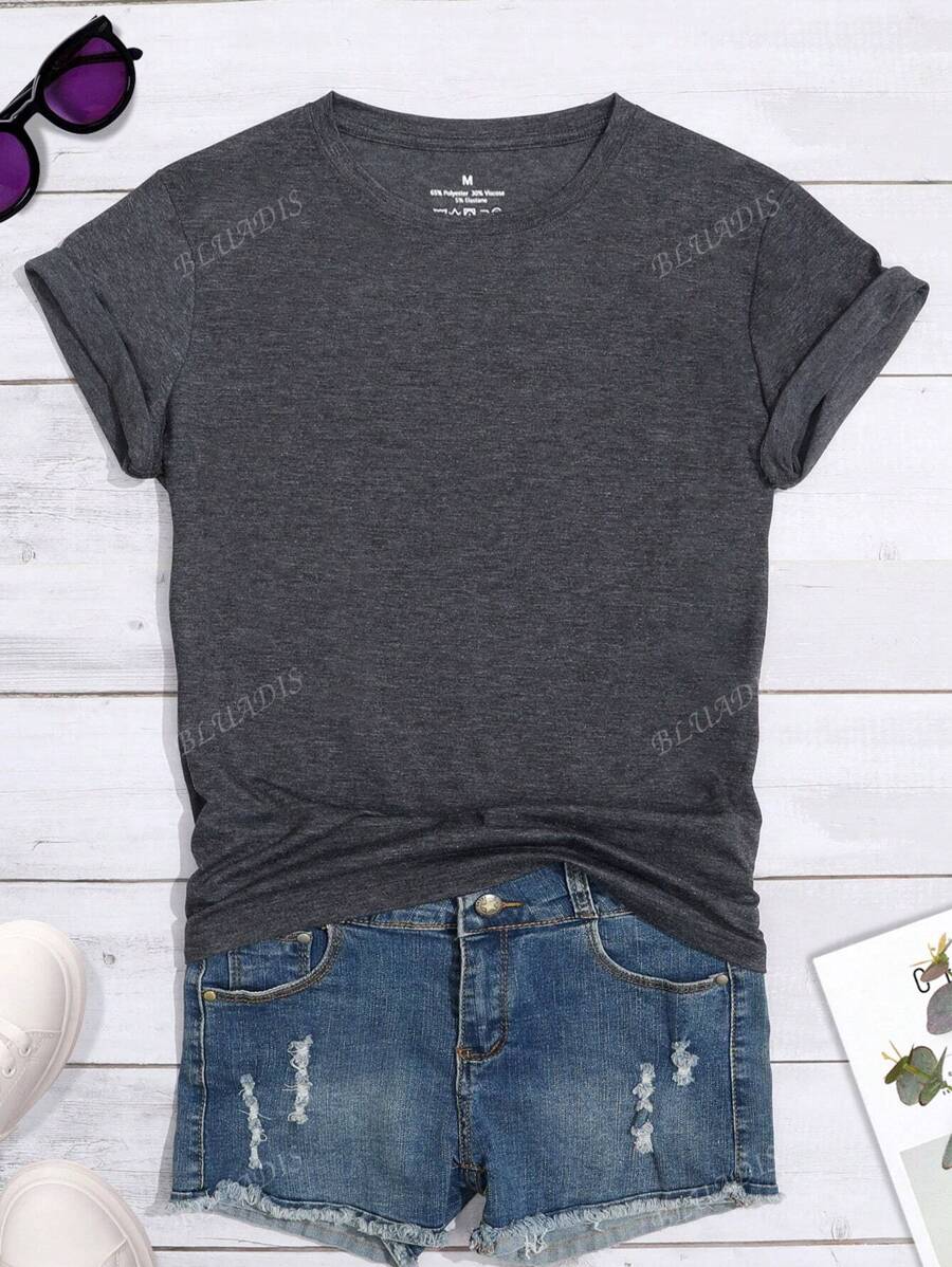 Maglietta a maniche corte da donna, maglietta tinta unita da donna, maglietta casual da donna a girocollo con maniche corte comoda, top grigio scuro da donna, outfit primaverile ed estivo, regalo per festival