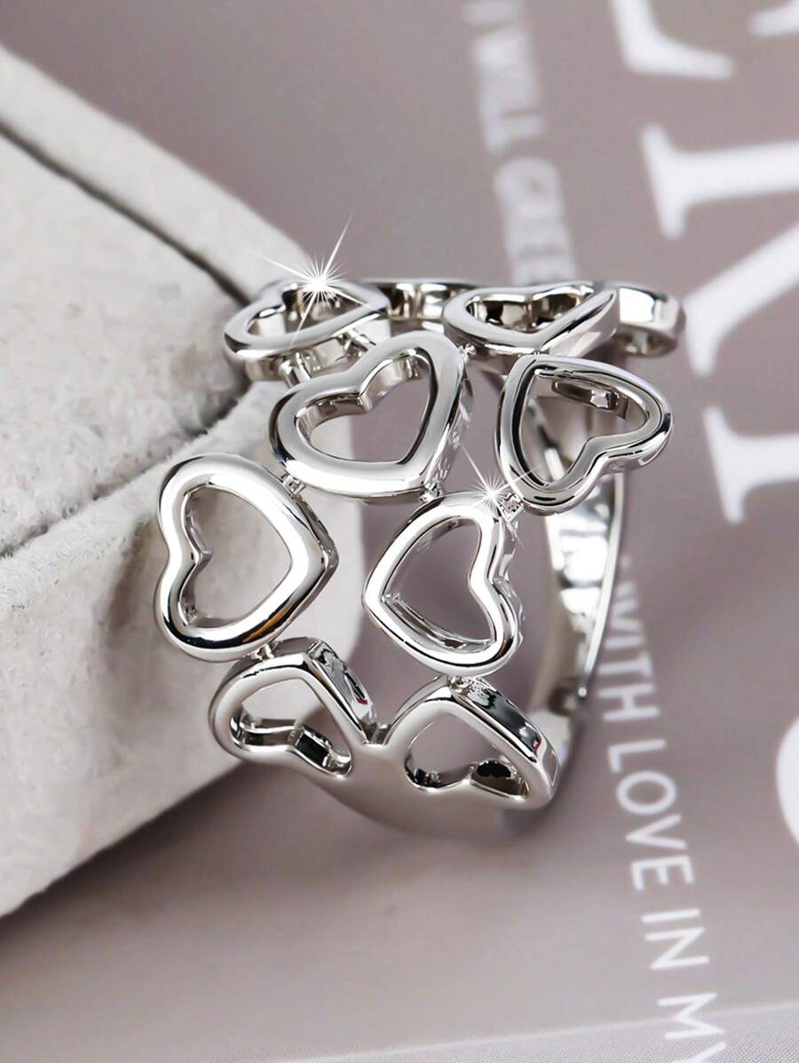 1pc Elegant Minimalist Hollow Heart Shaped Wide Band Ring, Suitable For Women As Birthday, Anniversary, Valentine's Day, Meeting Girlfriends