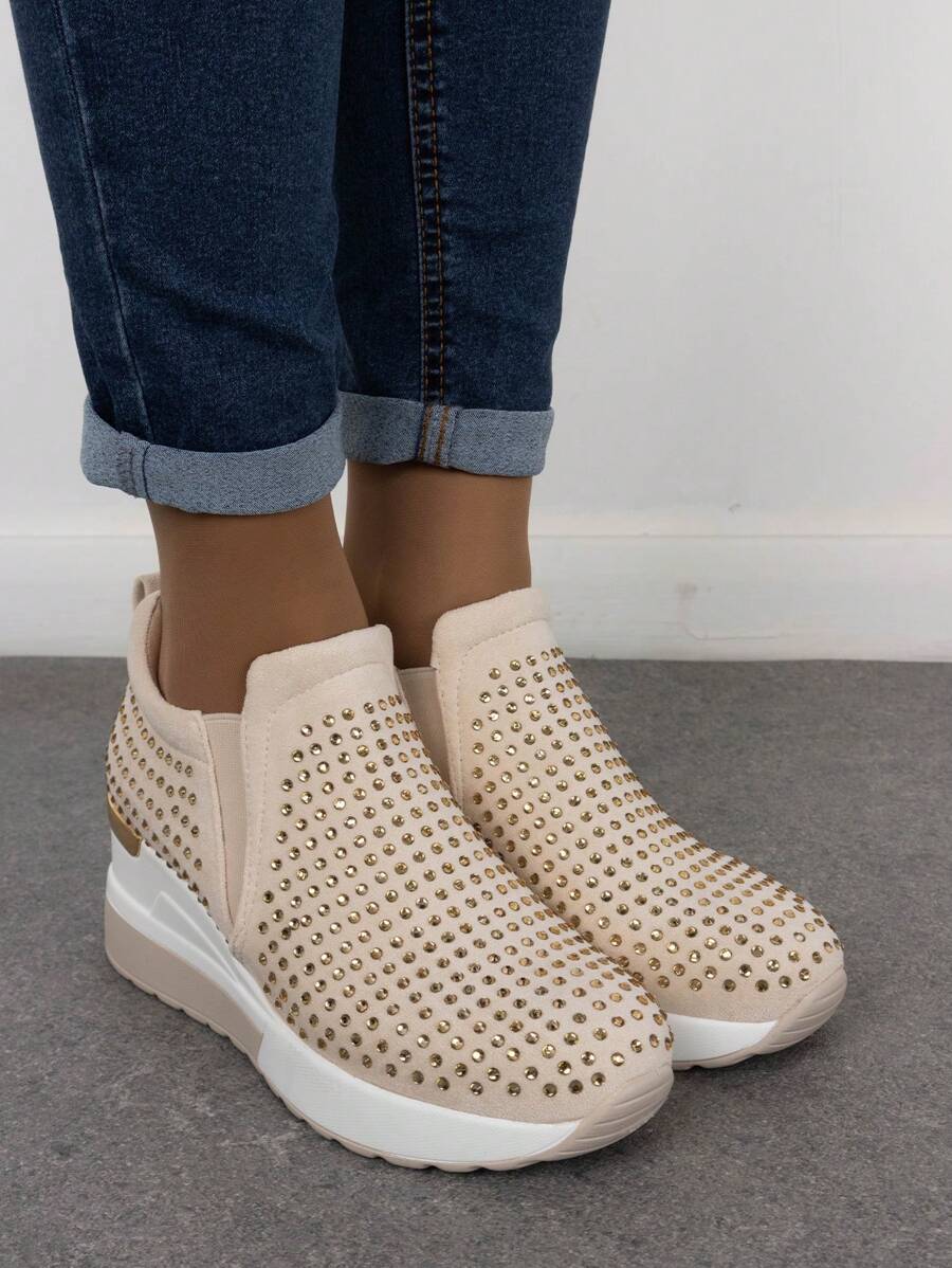 CHAUSSURES TRÈS CONFORTABLES SYNTHÉTIQUE AVEC DES STRASS, TALONS DE 6,5 CM