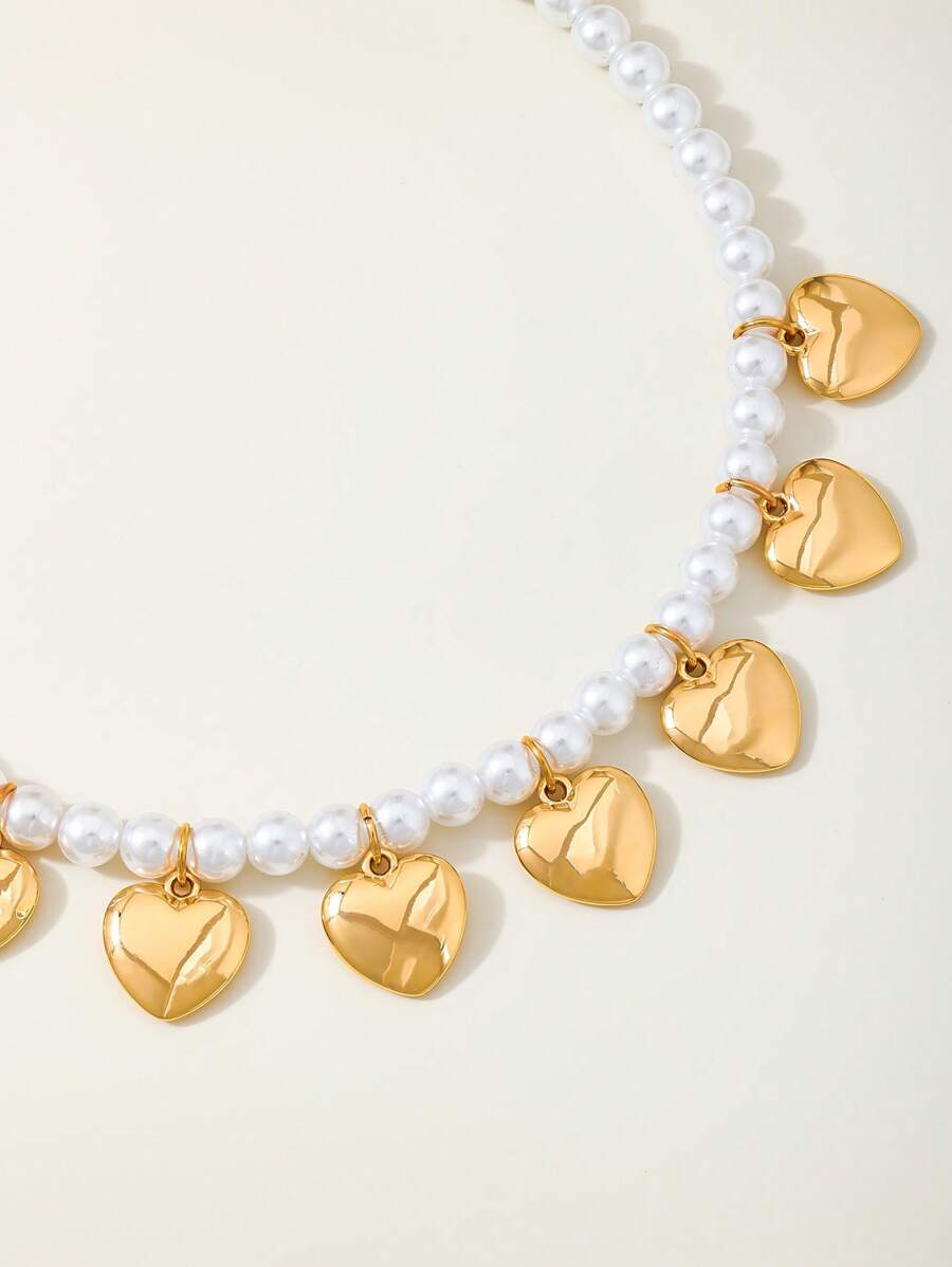 1 Classic Faux Pearl Necklace Paired With Heart-Shaped Pendant Necklace Suitable For Daily Dating And Gift Giving