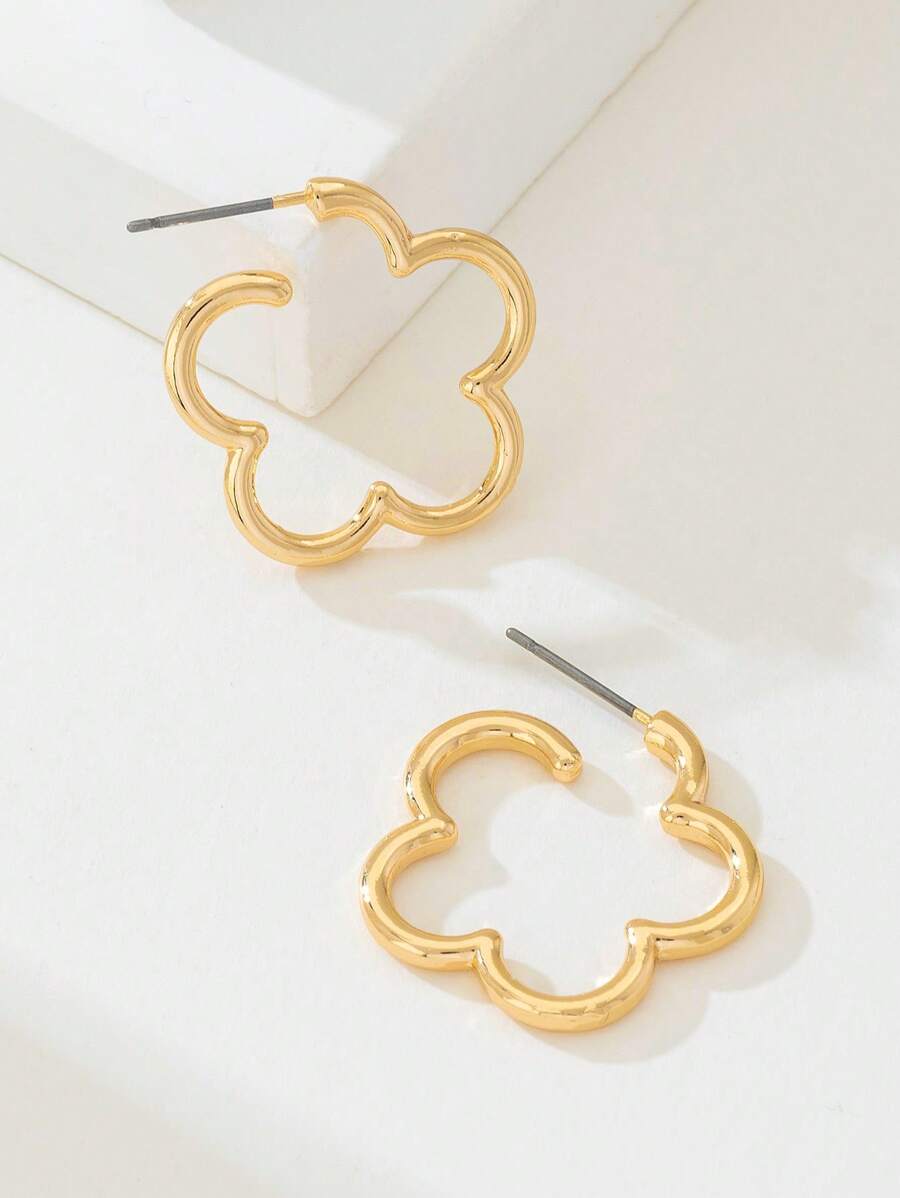 1 Pair Fashion Elegant Smooth Hollow Clover Earrings, Delicate & Chic Luxury Hoop Earrings For Women, Versatile For All Seasons
